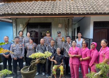 Sambut Hari Bhayangkara ke-79, Polres Tabanan Gelar Anjangsana untuk Kepedulian dan Kekeluargaan