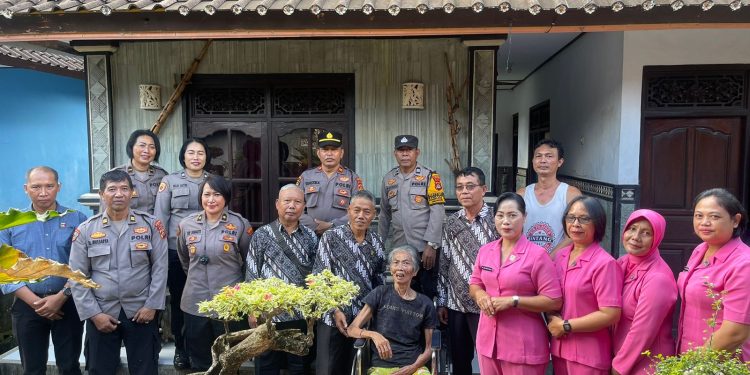 Sambut Hari Bhayangkara ke-79, Polres Tabanan Gelar Anjangsana untuk Kepedulian dan Kekeluargaan