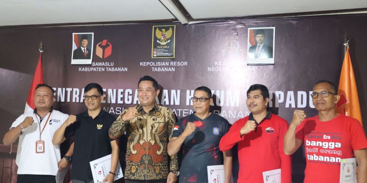 Pemilihan Serentak Berhasil, Bawaslu Berikan Penghargaan kepada OPD Pemkab Tabanan