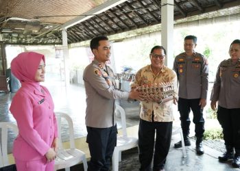 Gelar Minggu Kasih Polres Tabanan Berbagi Sembako di Panti Asuhan Salam