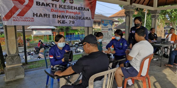 Layanan Gratis Polres di Car Free Day Peringatan Hari Bhayangkara ke-79 di Tabanan
