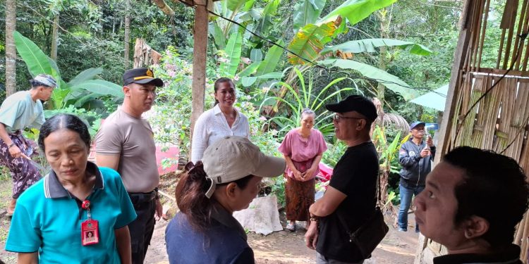 Polsek Selbar dan Yayasan Sinar Nurani Kolaborasi Renovasi Rumah untuk Warga Kurang Mampu
