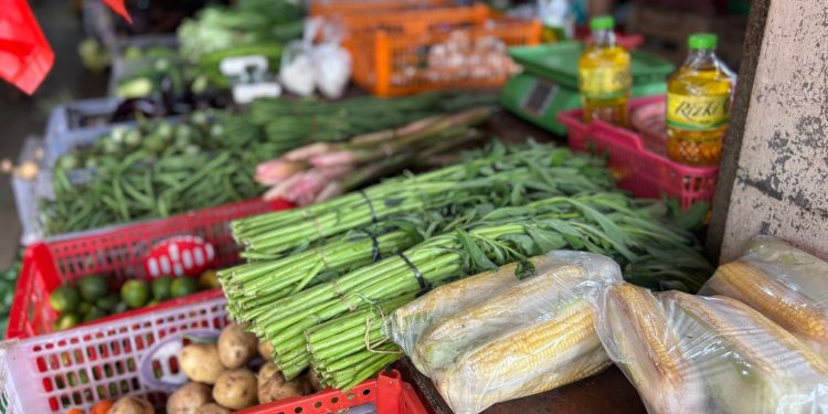 Penutupan Jalur Utama Selemedeg Hentikan Aktivitas Pasar Bajra, Pendapatan Pedagang Turun 30 Persen