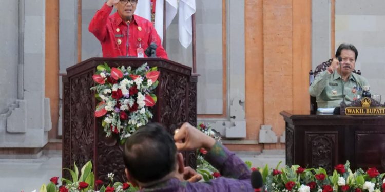 Pendapat Akhir Bupati Sanjaya tentang Persetujuan Empat Ranperda di Rapat Paripurna DPRD Tabanan