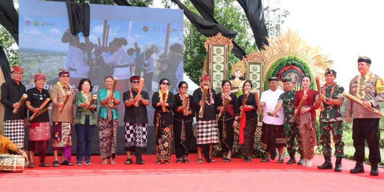 Festival Jatiluwih VI 2025 Dibuka, Bupati Sanjaya Suarakan Semangat Tabanan Era Baru