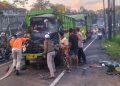 Tabrakan Beruntun di Tanjakan: Dua Luka dan Tiga Kendaraan Ringsek