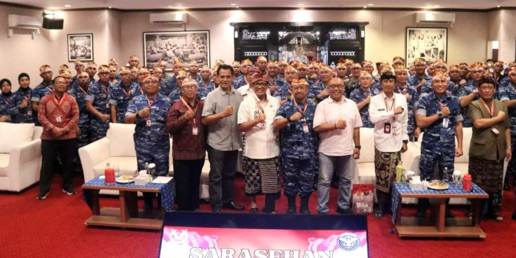 Bupati Sanjaya Sambut 75 Perwira Siswa Angkatan Udara dan Berikan Pembekalan Semangat Puputan