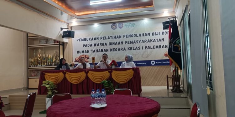 Inovasi Karutan Kelas I Palembang: Warga Binaan Olah Kopi Ratu Lembang Siap Masuk Pasar Nasional