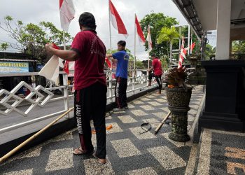 Meriahkan HUT ke-80 RI, Lapas Tabanan Pasang Umbul-Umbul Sambut Kemerdekaan